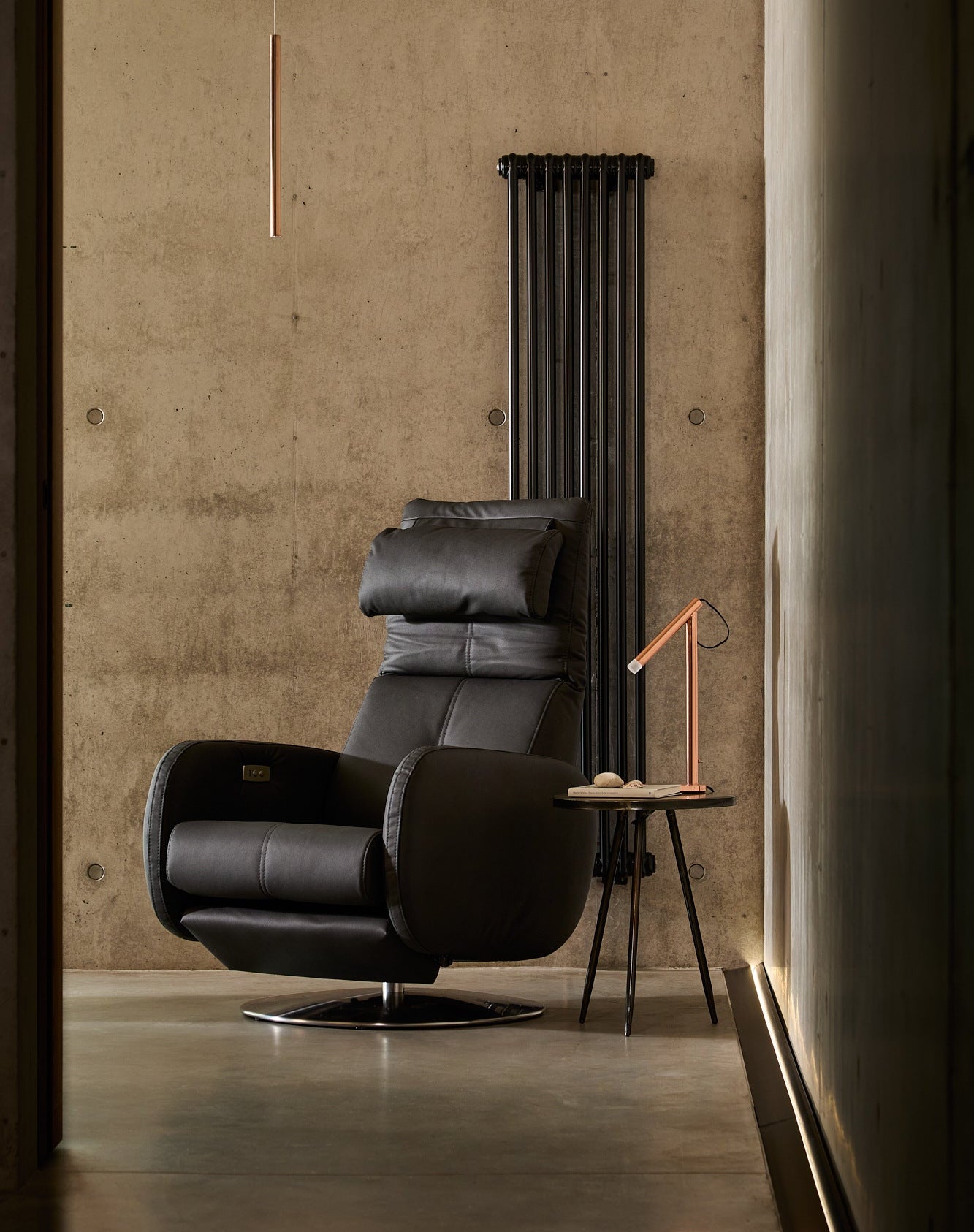 Lars reclining armchair